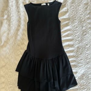 Aritzia Wilfred Black Sleeveless Dress